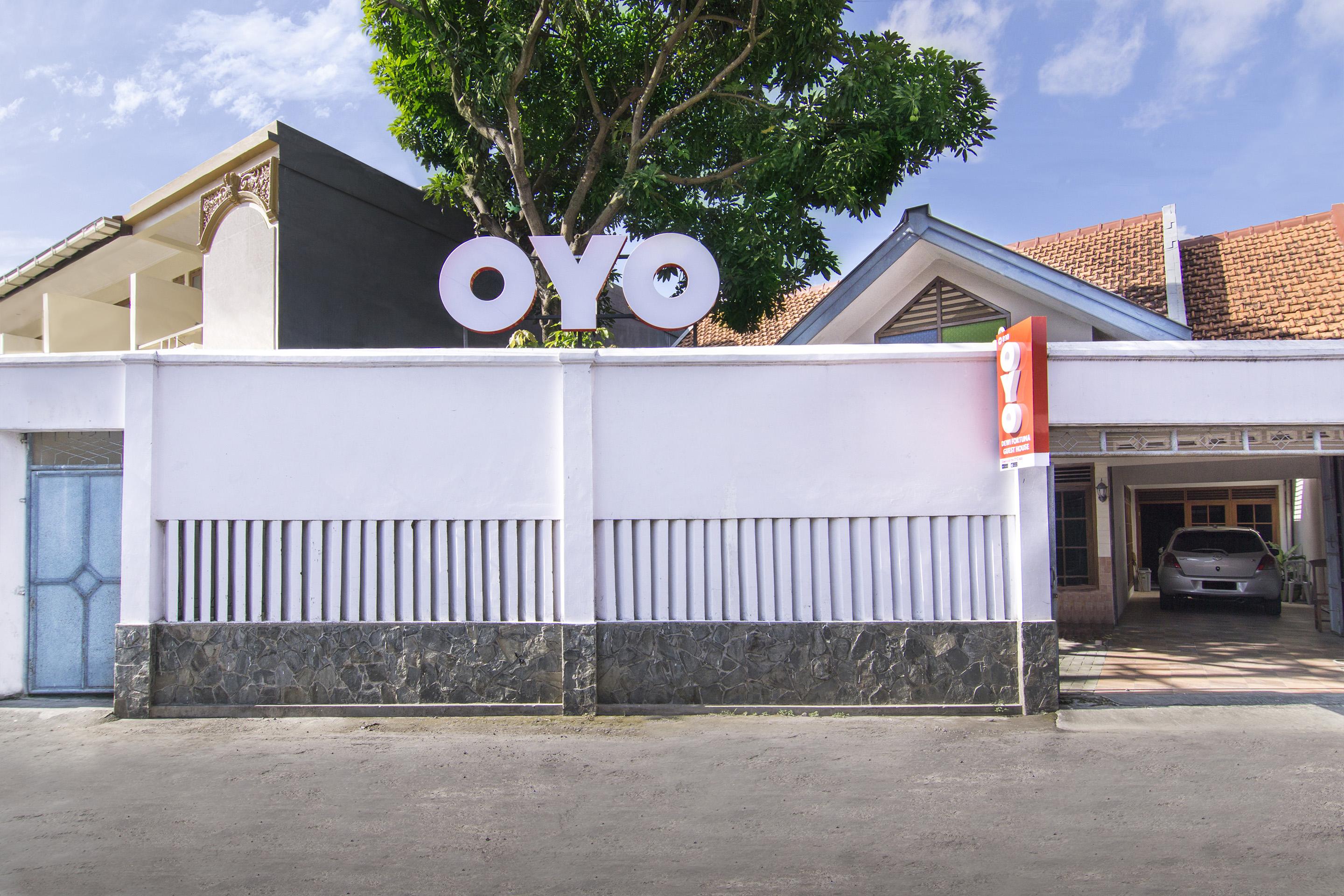 Super Oyo 890 Dewi Fortuna Guest House Maguwo Eksteriør bilde